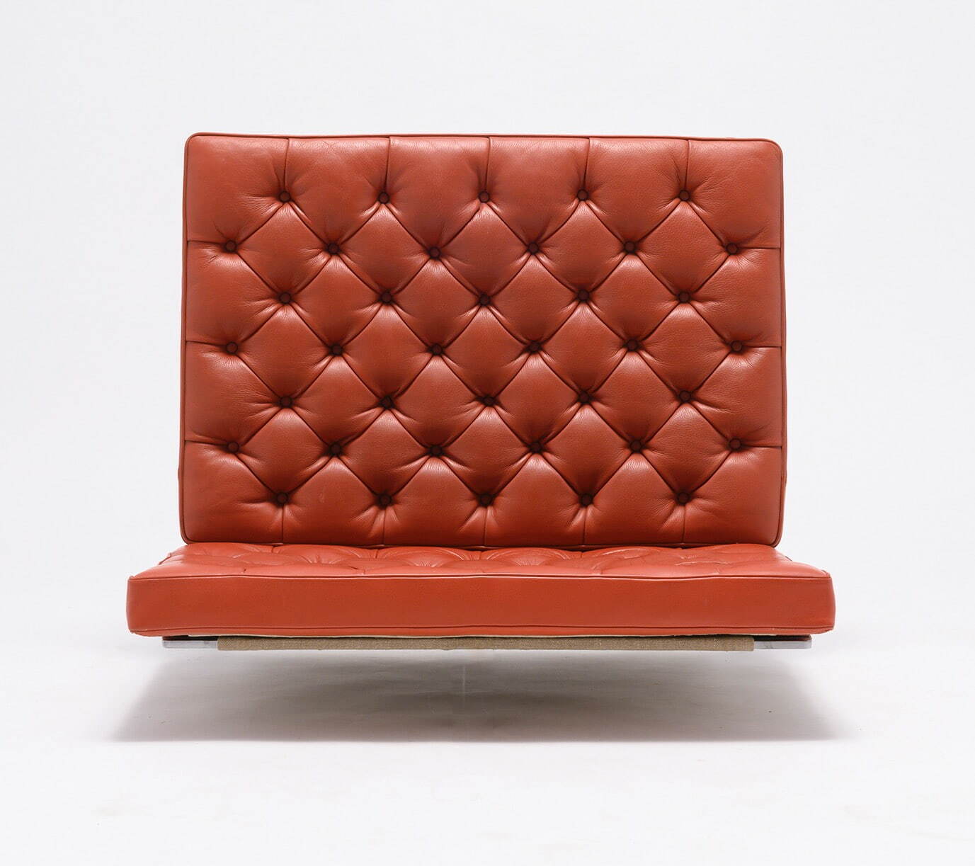 ポール・ケアホルム 《PK 26》 1956年
スチール、羽毛、麻、革 織田コレクション／北海道東川町蔵
撮影：大塚友記憲