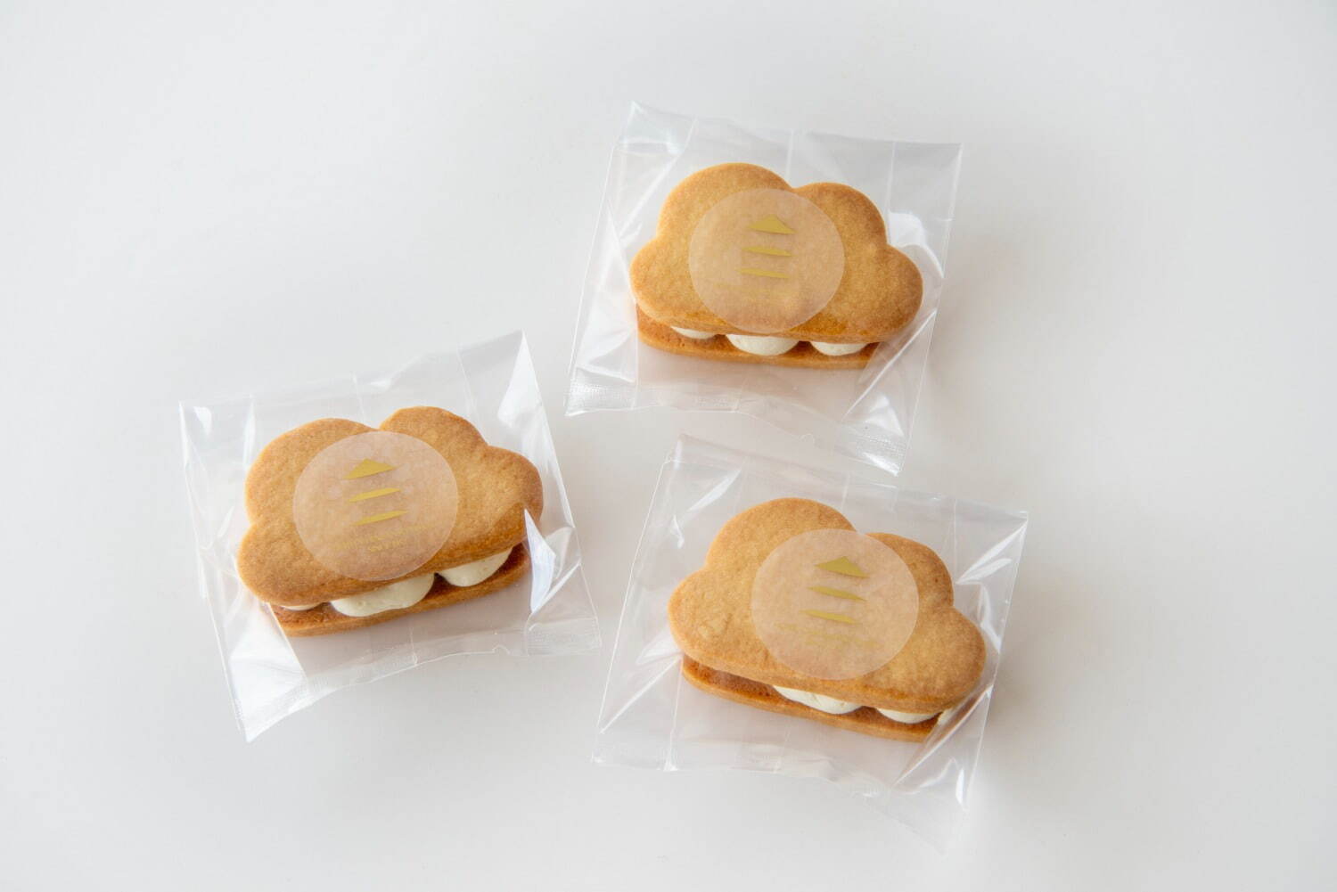 「東京雲海クッキーサンド～バター＆レーズン～」5個入り 2,900円 ※要冷蔵商品