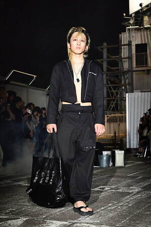 イクミ(IKUMI) 2024年春夏ウィメンズ&メンズコレクション  - 写真13