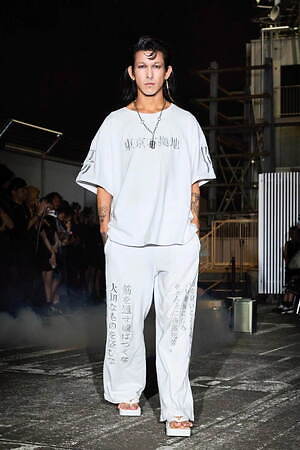 イクミ(IKUMI) 2024年春夏ウィメンズ&メンズコレクション  - 写真22