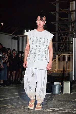 イクミ(IKUMI) 2024年春夏ウィメンズ&メンズコレクション  - 写真24