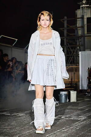 イクミ(IKUMI) 2024年春夏ウィメンズ&メンズコレクション  - 写真30