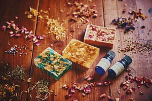 「神戸布引ハーブ園」チューリップやネモフィラが咲き誇る春夏イベント、ローズ＆ラベンダーも見頃に｜写真17