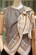 ロエベ(LOEWE) パウラズイビザ｜写真30