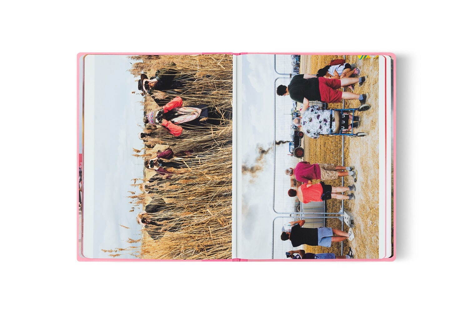 ルイ・ヴィトンのフォトブック『ファッション・アイ』新刊 - イギリスの海辺や村に住む人々を描写｜写真9