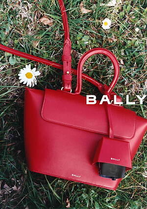 BALLY　フォーマル　ハンドバッグ　チェーンハンドル　ボルドー　仏製　希少 楽天市場】バリー チェーン バッグの通販
