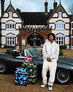 ア ベイシング エイプ×グローブ・トロッター、カモ柄キャリーケースやスクエアバッグなど全3種｜写真2