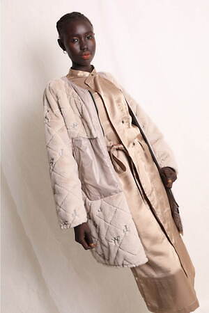 カミシマチナミ イエロー(KAMISHIMA CHINAMI YELLOW) 2024-25年秋冬ウィメンズコレクション  - 写真4