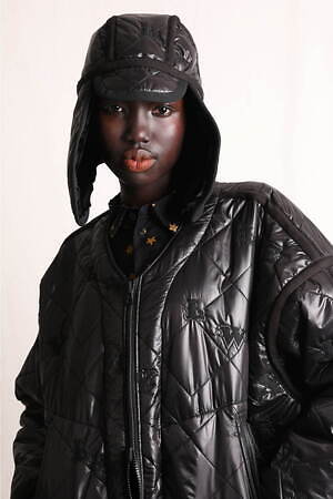 カミシマチナミ イエロー(KAMISHIMA CHINAMI YELLOW) 2024-25年秋冬ウィメンズコレクション  - 写真37