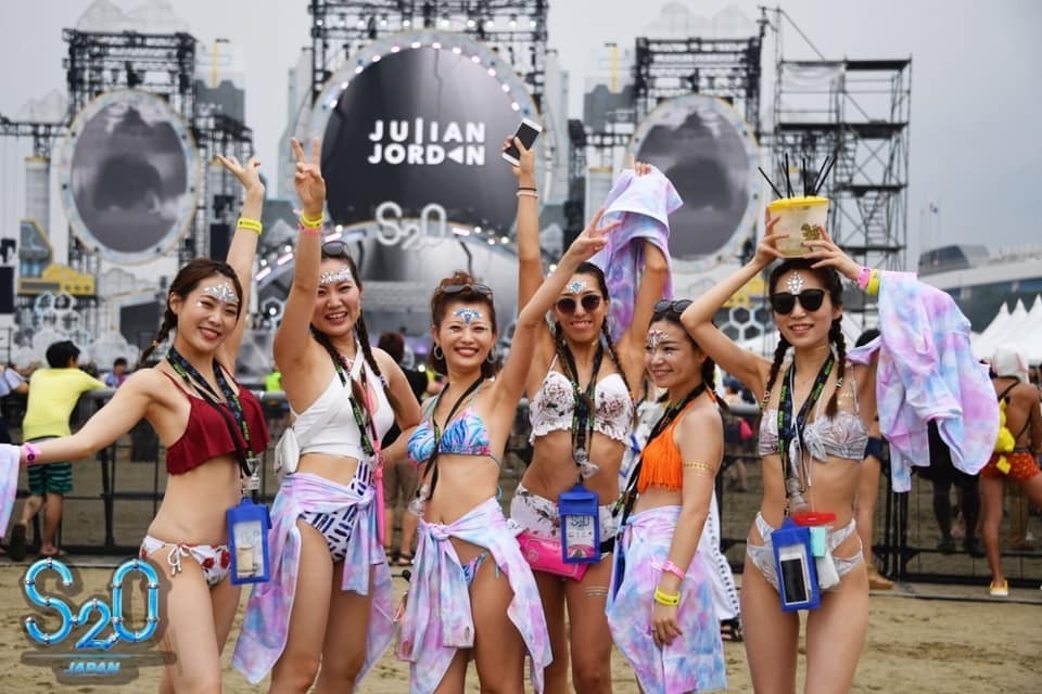 ずぶ濡れになる音楽フェス「エス・ツー・オー・ジャパン 2024」お台場で、タイ水かけ祭りと音楽が融合｜写真6