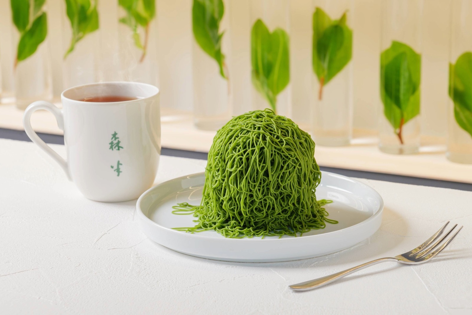 「抹茶モンブラン 炒りたてほうじ茶付き」1,210円