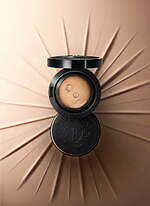 ボビイ ブラウン24年夏ベースメイク、“軽やかマット肌を叶える”うるおいクッションファンデーション｜写真2