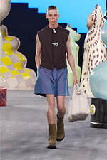 ディオール  2025年夏メンズコレクション - 手仕事に交わる生命感の讃歌｜写真10