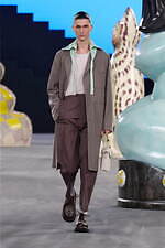 ディオール  2025年夏メンズコレクション - 手仕事に交わる生命感の讃歌｜写真32