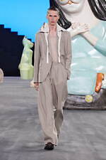 ディオール  2025年夏メンズコレクション - 手仕事に交わる生命感の讃歌｜写真46