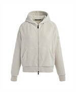 タトラス24年夏リゾートウェア、パームツリー柄の開襟シャツや“T”モノグラムのセットアップなど｜写真49