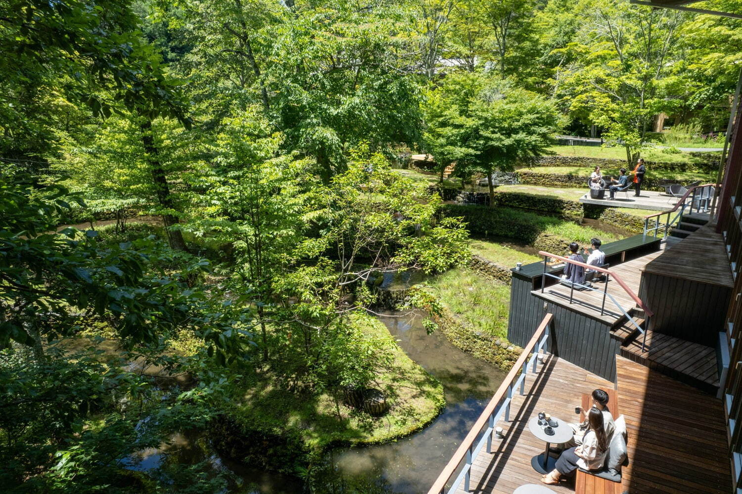 星のや軽井沢のオールデイラウンジ「棚田ラウンジ」自然を浴びる掘りごたつやテラス席、特別懐石やスイーツ｜写真3