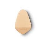 プラダ ビューティ24年夏メイクツール、“トライアングル＆ラウンド型”のメイクスポンジで好みの肌質感｜写真1