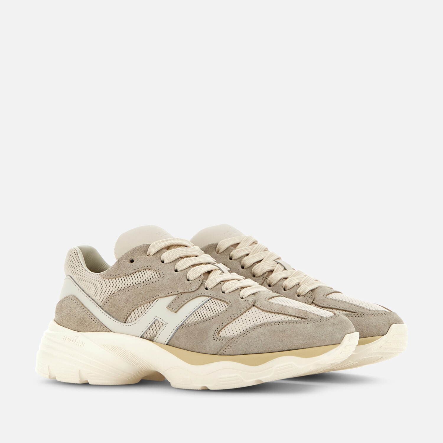 ホーガン24年春夏ウィメンズシューズ、ステッチ入りレザーのスポーツサンダルや超軽量厚底の白スニーカー｜写真31