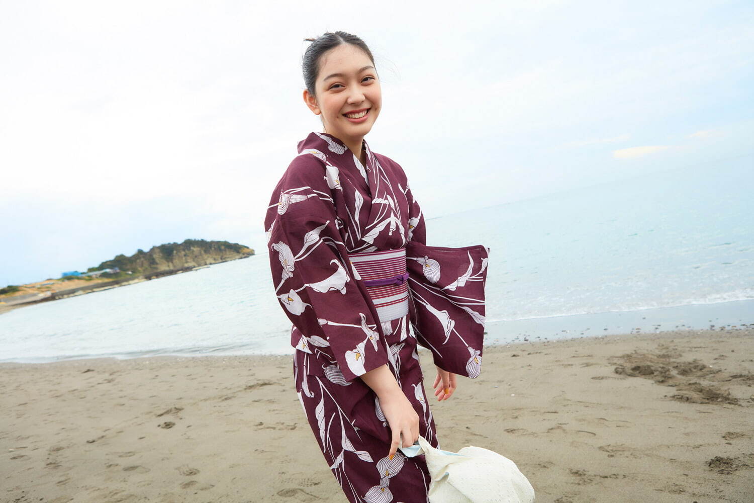 きものやまと2024年春夏ゆかた、線香花火や“祭りの賑わい”着想の提灯模様｜写真3