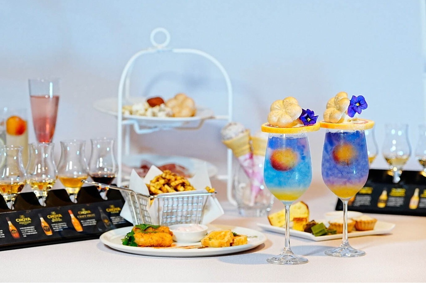 銀座「ザ チョーヤ ギンザバー」“紫陽花”梅酒クリームソーダ付アフタヌーンティー、梅ドリンク飲み放題