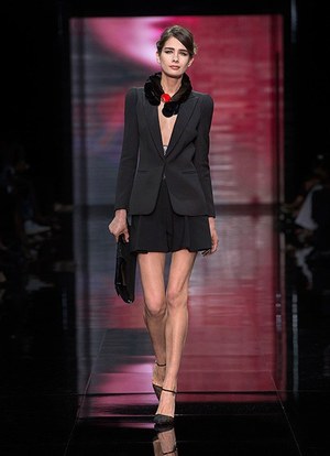 ジョルジオ アルマーニ プリヴェ オートクチュール(GIORGIO ARMANI PRIVÉ Haute Couture) 2014-15年秋冬ウィメンズコレクション  - 写真18