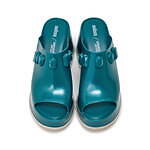 アンダーカバー×メリッサ第2弾、ボリューミーな厚底ローファー＆“ジュエリー”モチーフのサンダル｜写真14