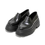 アンダーカバー×メリッサ第2弾、ボリューミーな厚底ローファー＆“ジュエリー”モチーフのサンダル｜写真1