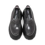 アンダーカバー×メリッサ第2弾、ボリューミーな厚底ローファー＆“ジュエリー”モチーフのサンダル｜写真5