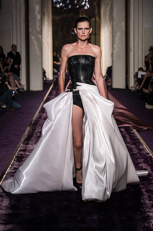 アトリエ ヴェルサーチェ オートクチュール(Atelier Versace Haute Couture) 2014-15年秋冬ウィメンズコレクション  - 写真31