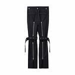 ジョン ローレンス サリバンの 直営店限定、Aラインのワイドパンツ＆ボンデージトラウザーズ｜写真4