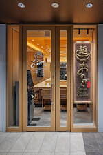 「銀座おのでら」の“ラーメン屋”が表参道に、トリュフ香るワンタン入りラーメン＆混ぜそばも｜写真8