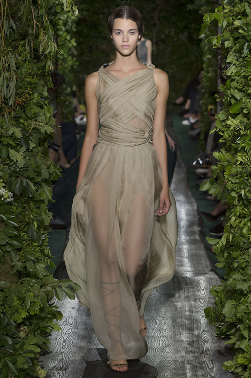 ヴァレンティノ オートクチュール(VALENTINO Haute Couture) 2014-15年秋冬ウィメンズコレクション シルエット - 写真54