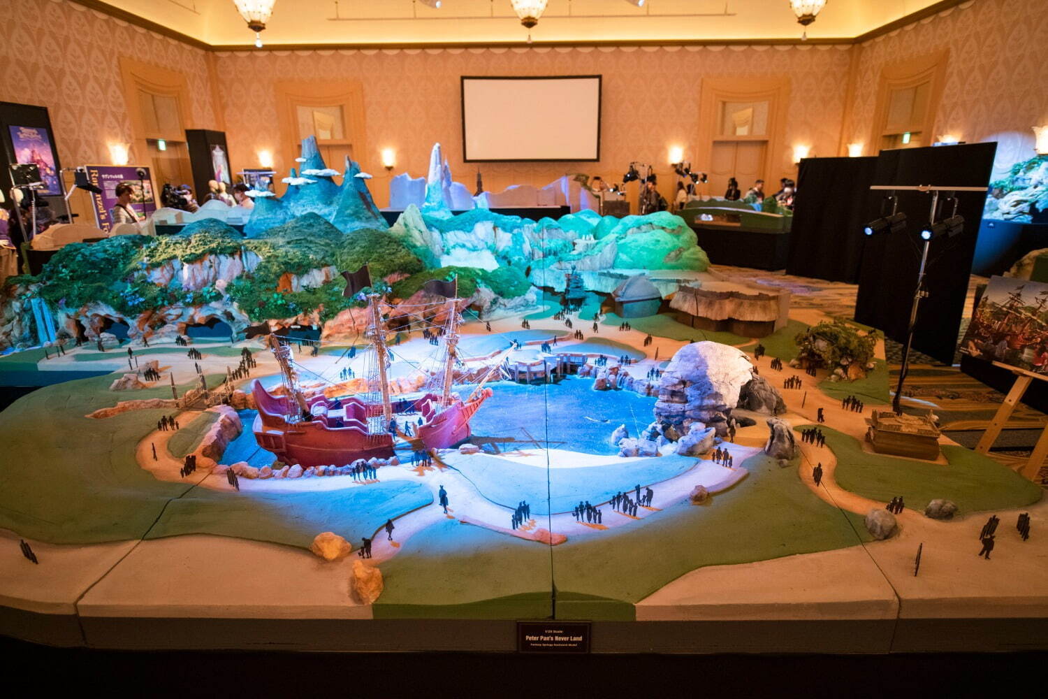 ディズニー「ファンタジースプリングス」テーマの展示会がイクスピアリで、東京ディズニーシー誕生秘話も｜写真24