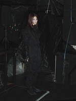 リミ フゥ 2024-25年秋冬コレクション - 生き抜く気概を自分の根源に見出す｜写真18