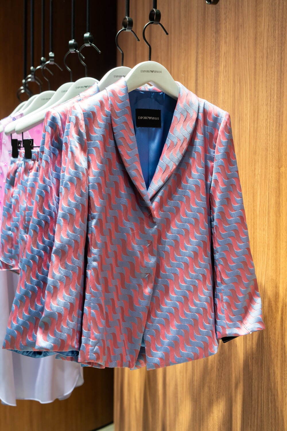 ウィメンズ セットアップ ジャケット 129,800円/パンツ 63,800円