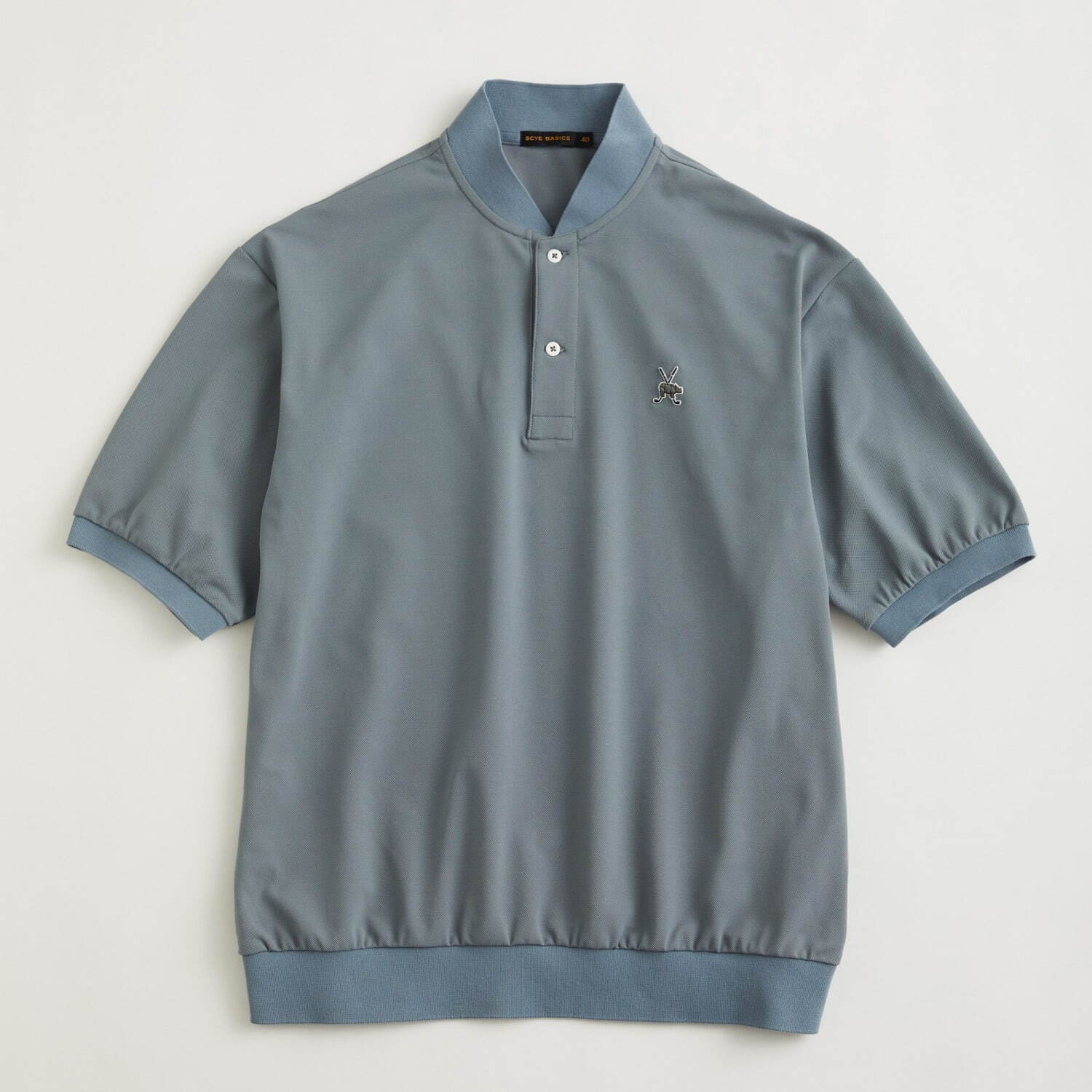ユナイテッドアローズ×サイベーシックスのゴルフウェア、“サイ”ロゴを配したポロシャツや撥水パンツ｜写真3