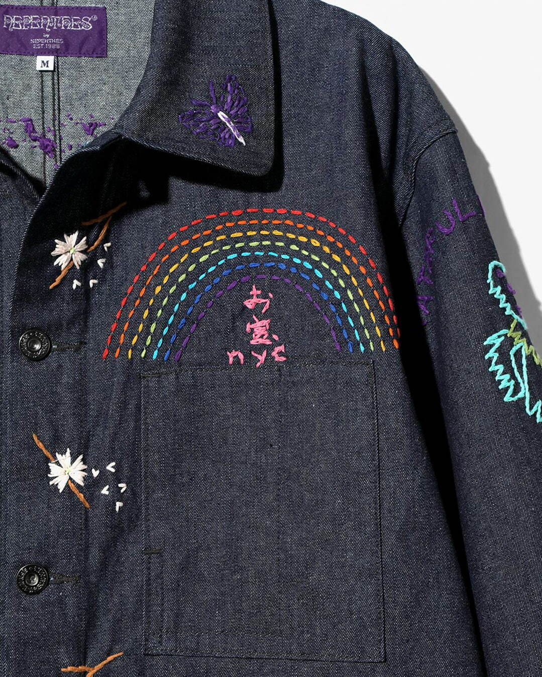ネペンテス×オタカラエヌワイシー、“ピースマーク”などポップな手刺繍入りワークジャケット＆パンツ｜写真2