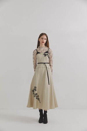 ダズリン(dazzlin) 2024-25年秋冬ウィメンズコレクション  - 写真3