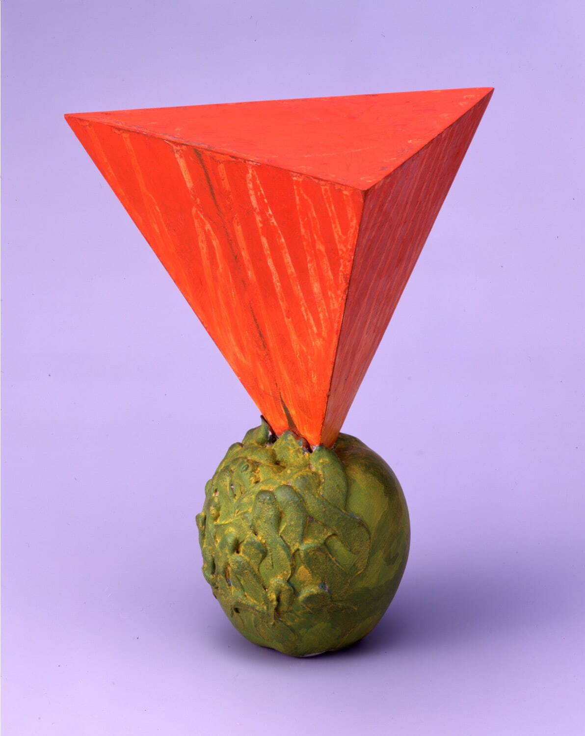 菊畑茂久馬 《林檎と三角錐》 1970-80年頃 徳島県立近代美術館蔵