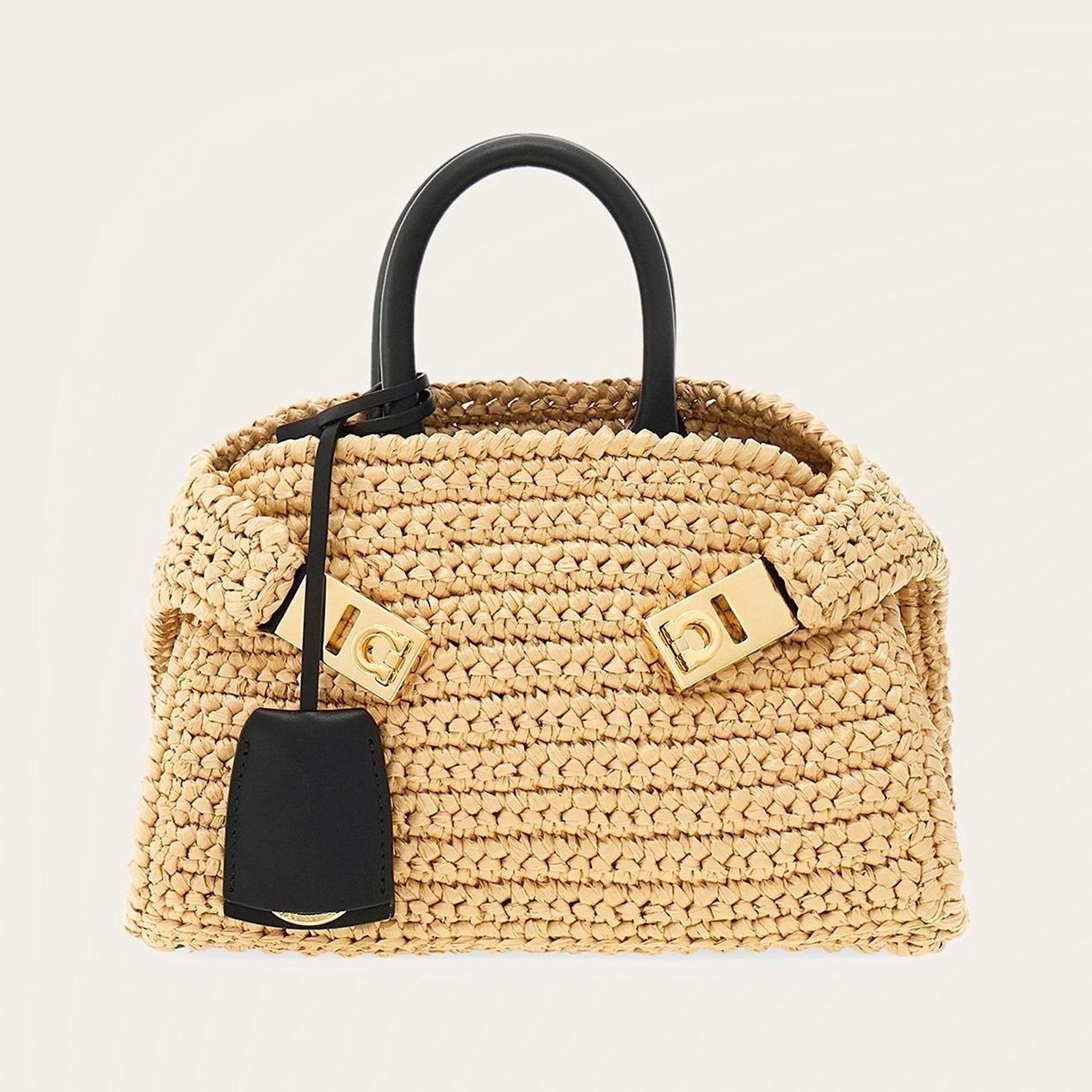 サルヴァトーレ フェラガモ（SALVATORE FERRAGAMO）新作バッグ