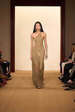 ラルフ ローレン 2024年秋冬コレクション - “タイムレスなスタイル”を有する女性たち｜写真9