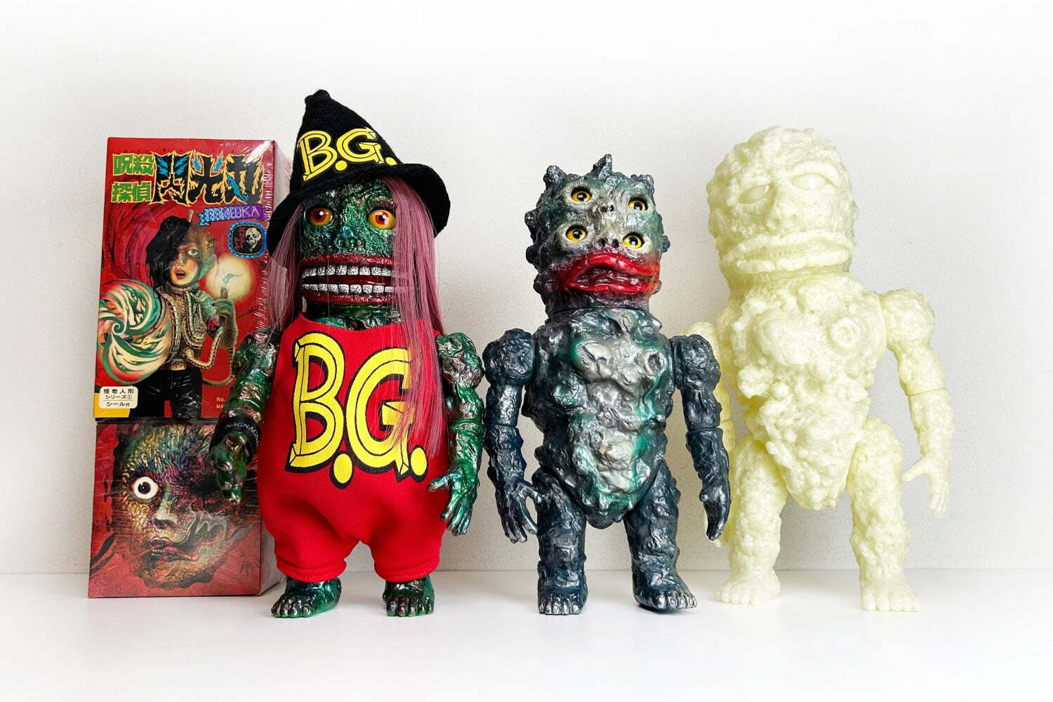 造形作家・NAGNAGNAGの展覧会がTOGA 青山で『暴力原人』など