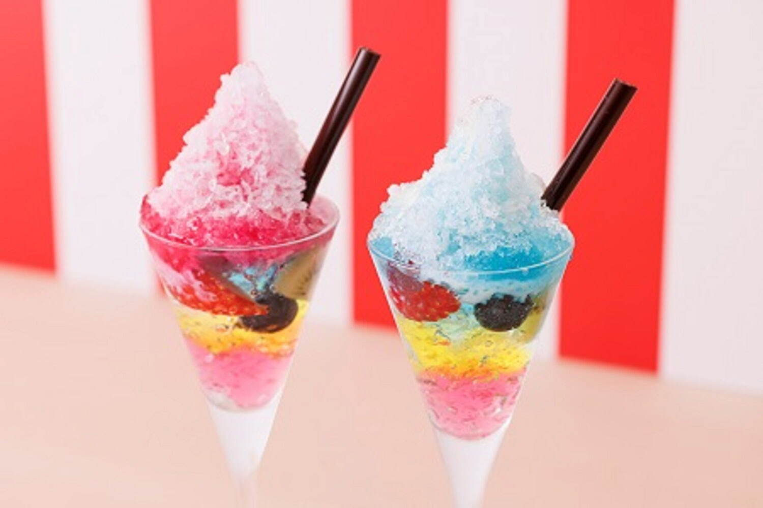 ヒルトン東京ベイ「夏祭り」スイーツビュッフェ、“まるで焼きそば”タルトやたこ焼き風プチケーキ|写真1