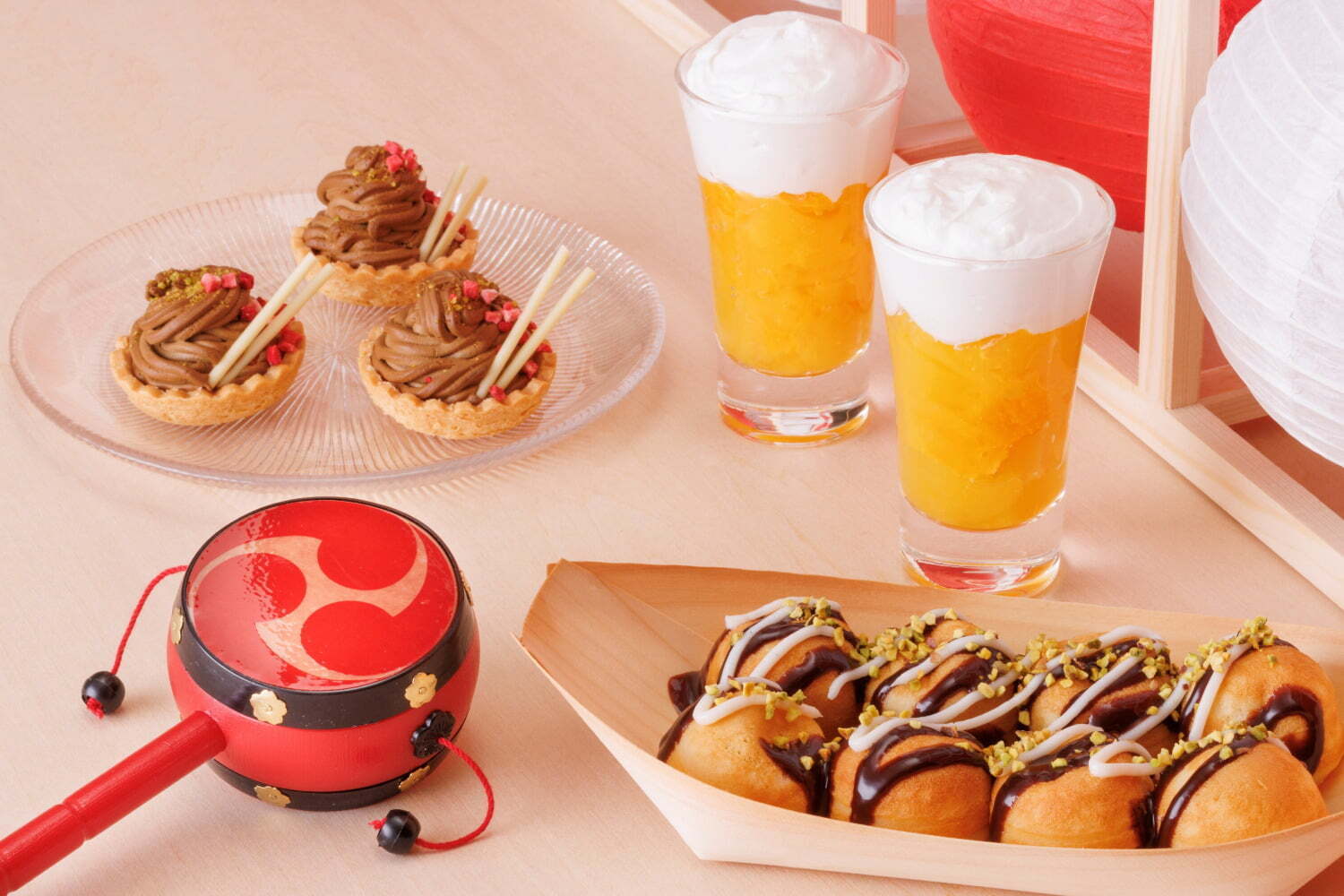 お祭り｜ヒルトン東京ベイ「夏祭り」スイーツビュッフェ、“まるで焼きそば”タルトやたこ焼き風プチケーキ