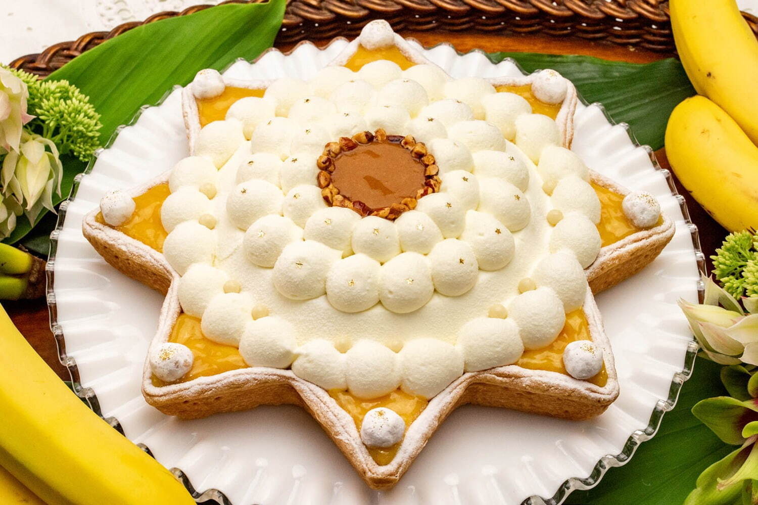 フルーツタルト｜キル フェ ボンより極撰バナナのタルト"ふわふわ揺れる雲と輝く星"をイメージ、東京ソラマチ限定