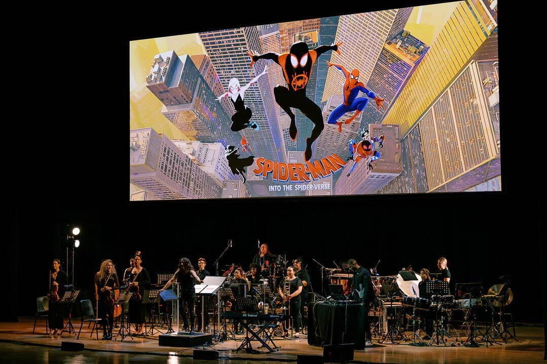 スパイダーマン｜『スパイダーマン：スパイダーバース』全編を生演奏と共に上映するコンサート、パシフィコ横浜で