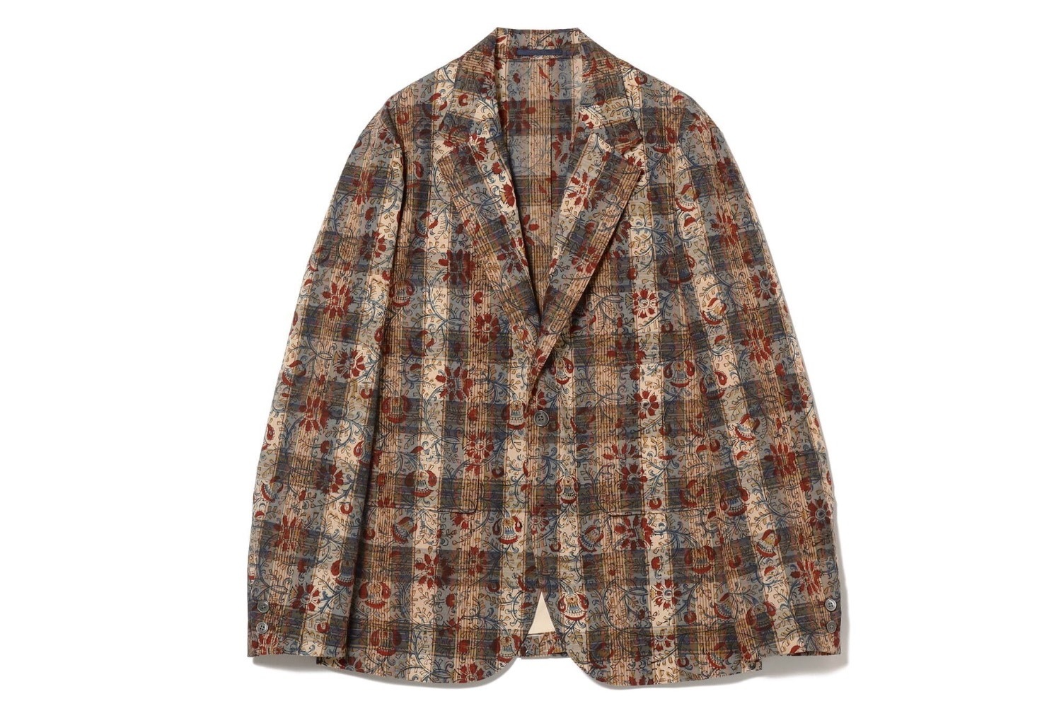 ビームス プラス×J.クルー、“サーフスタイル×アイビールック”の3ボタンジャケットやチノパンツ