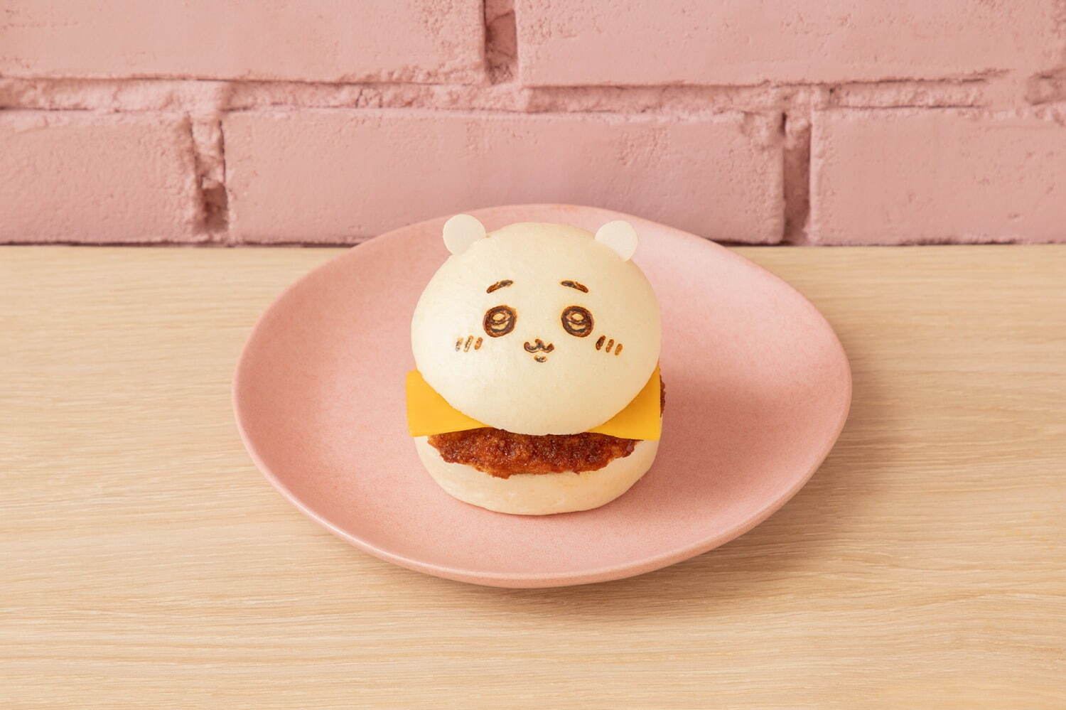 「ちいかわベーカリー」常設店が東京・表参道オモカドにオープン、ハチワレのフェイス型パン｜写真61