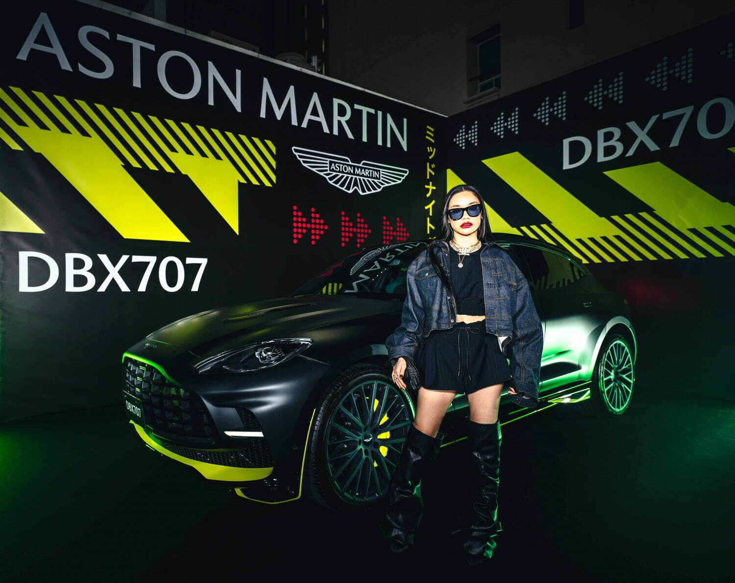 アストンマーティン「DBX707」日本限定SUV、“ネオン輝く高速道路”着想ブラック×ライムグリーン｜写真18